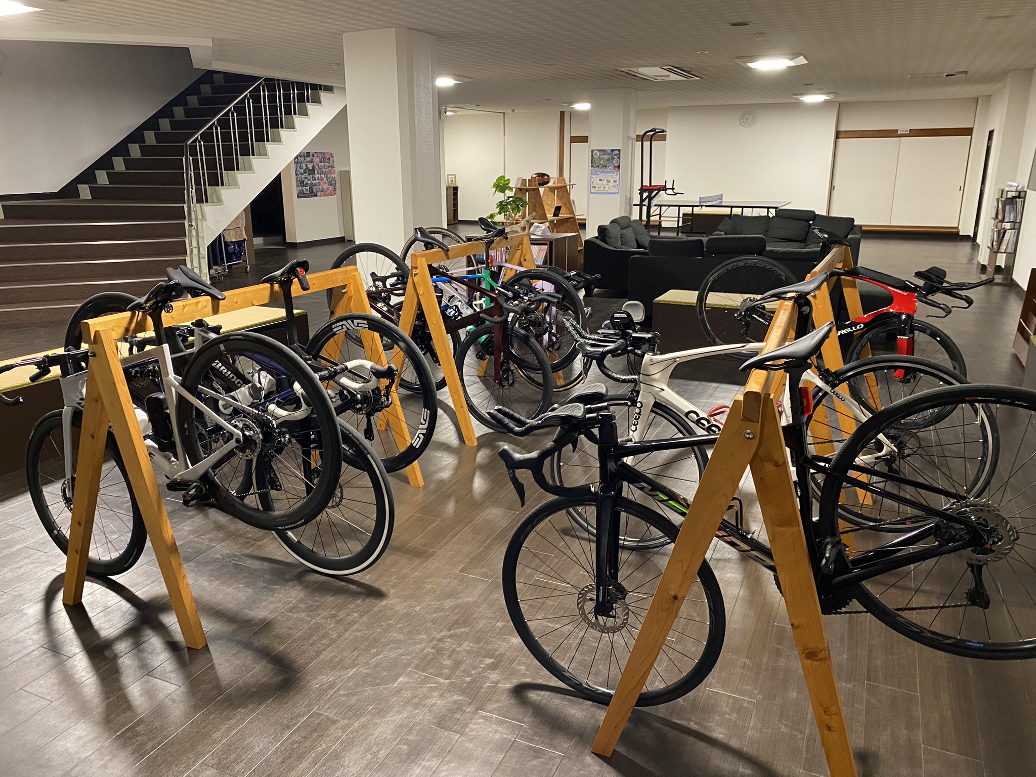 自転車合宿時の館内の様子